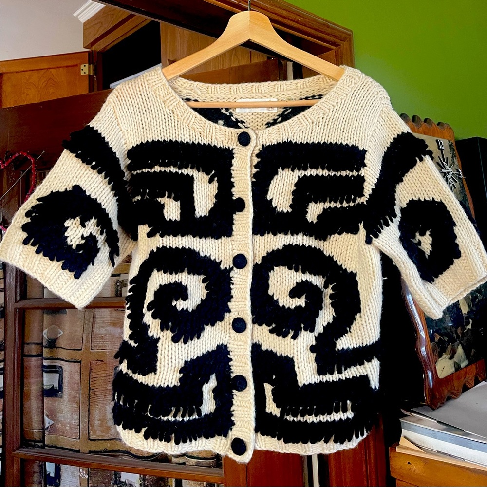 Charlie and Robin Anthropologie art to wear short sleeve sweater 3-D knit M